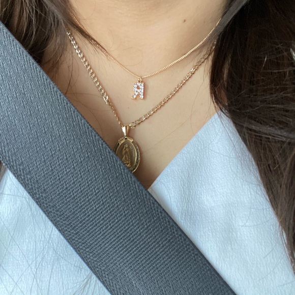 Meet your Posher, Zarelia - Picture 1 of 1